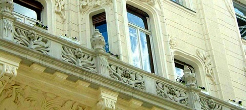 1998 / Restoration of a Monument Downtown House